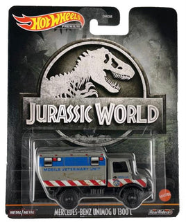 IN STOCK! Jurassic World Mercedes-Benz Unimog U 1300 L Mobile Veterinary Unit, Hot Wheels Replica Entertainment